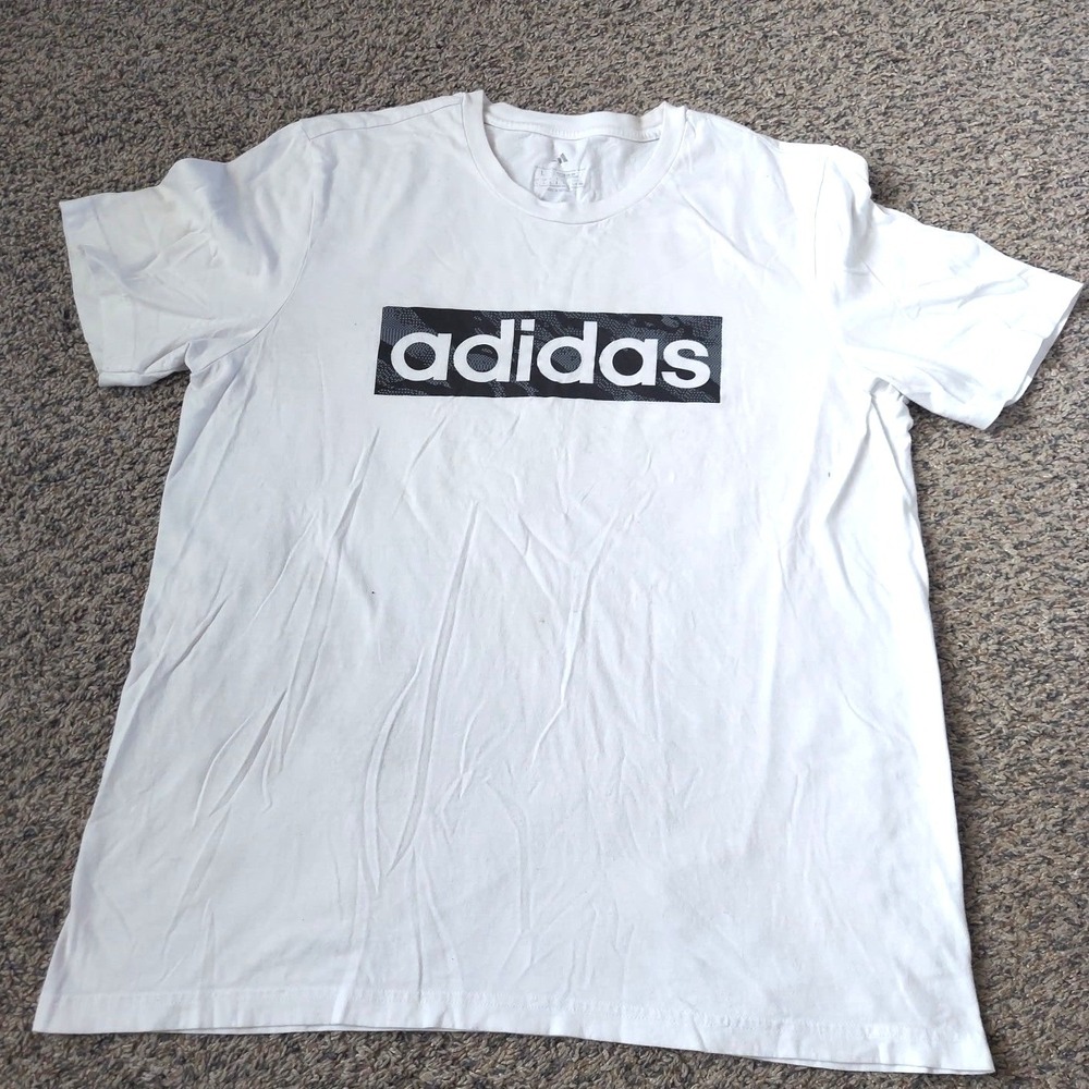 Adidas T-Shirt Mens L White Box Logo Graphic Tee Regular Fit Short Sleeve Cotton